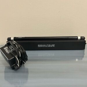 Roban and fields dermatologist light spotlight with DC cord